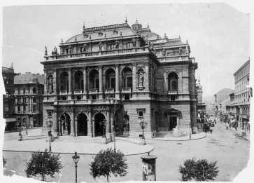 Az operahz 1900 krl, ismeretlen felvtele