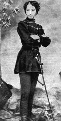 Apraxin Jlia grfn sznpadi jelmezben